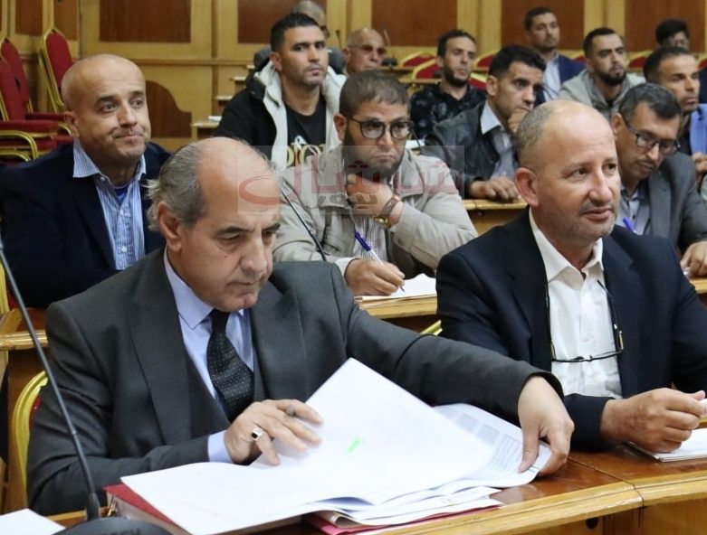 والي تيبازة أبو بكر الصديق بوستة يتّهم سلطات دائرة شرشال بالتواطؤ